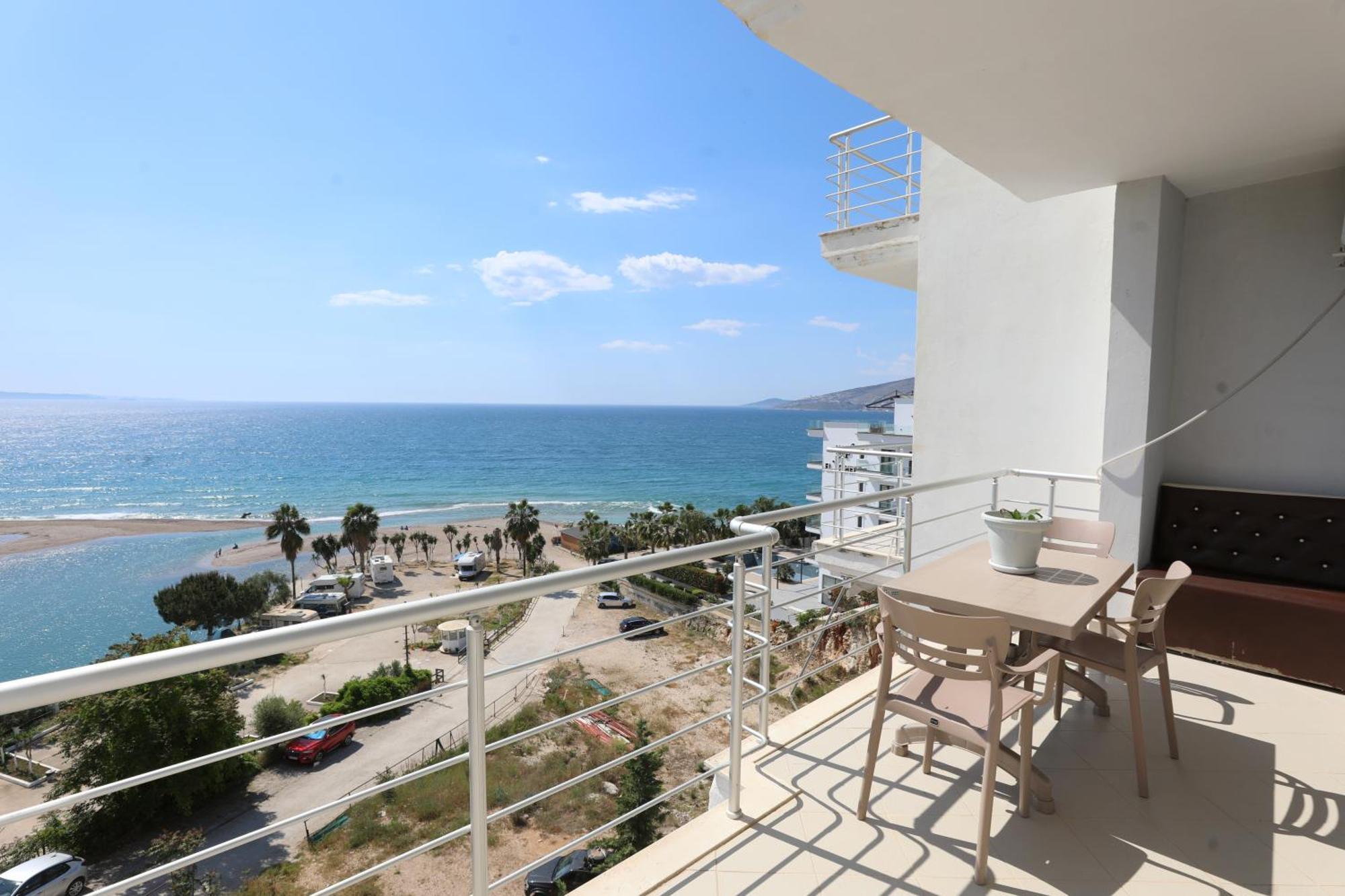Blue Bay Apartments Саранда Экстерьер фото