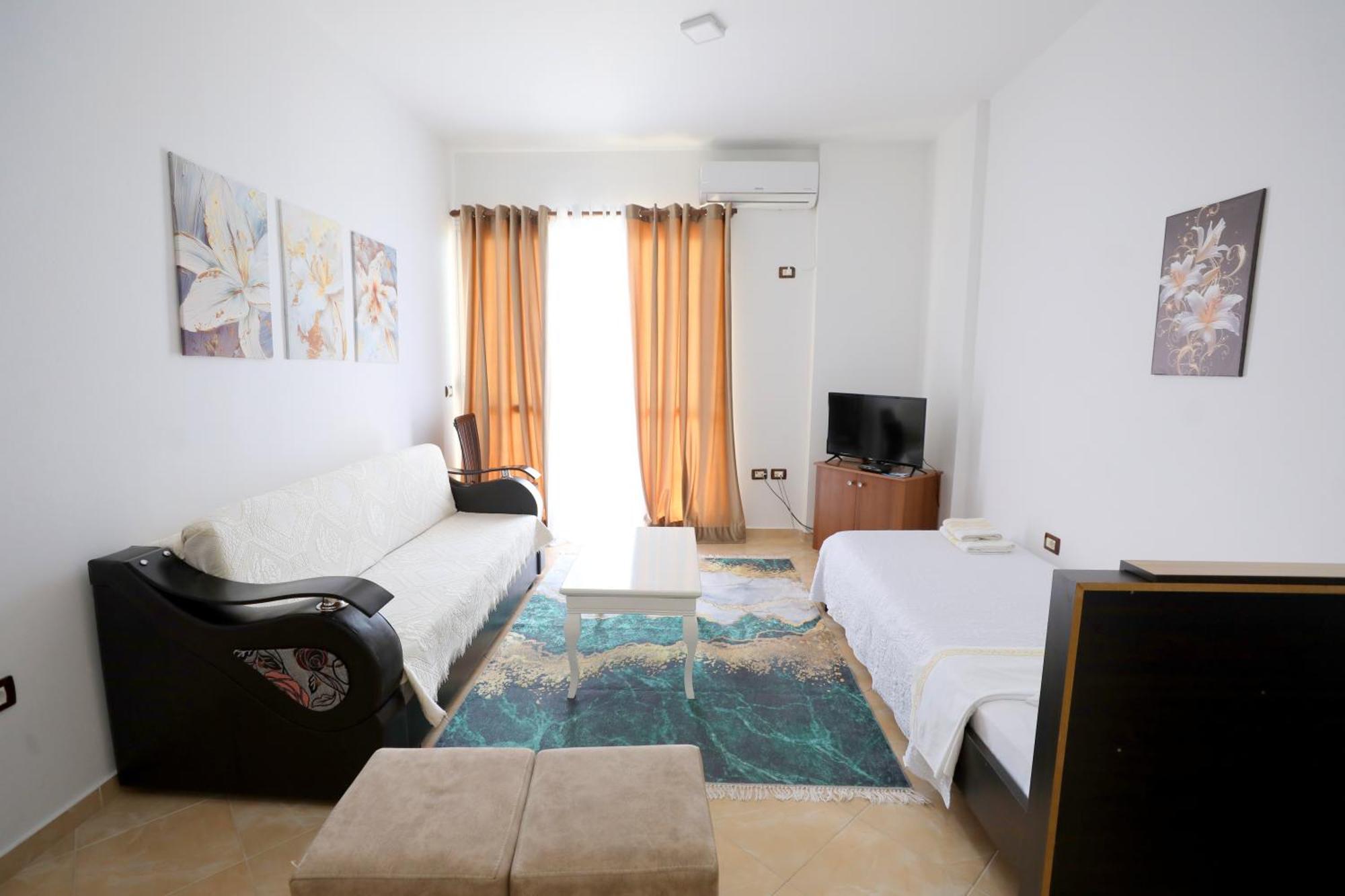 Blue Bay Apartments Саранда Экстерьер фото
