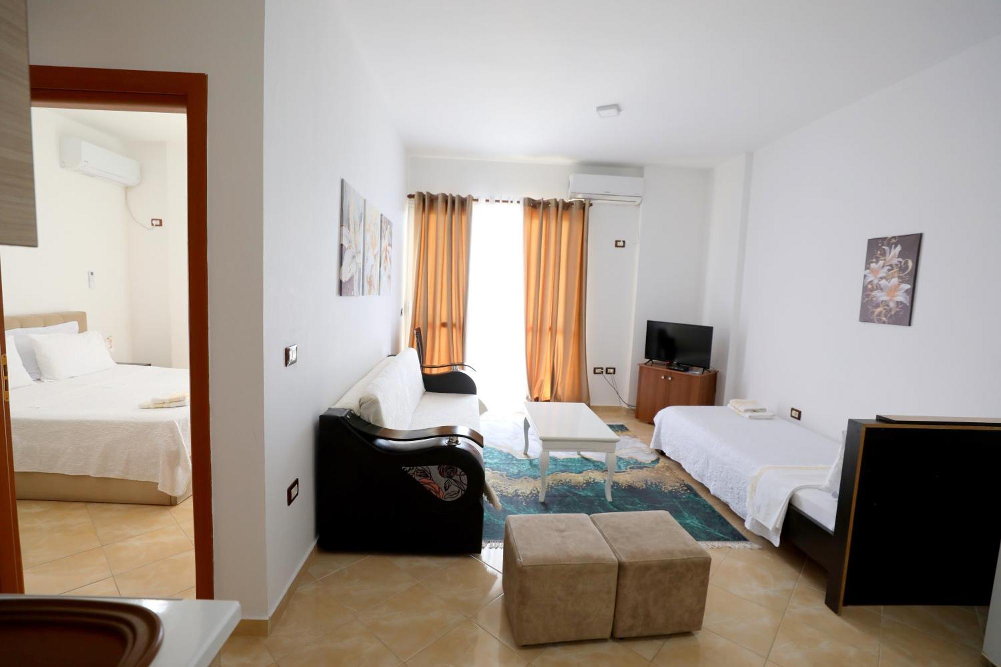 Blue Bay Apartments Саранда Экстерьер фото