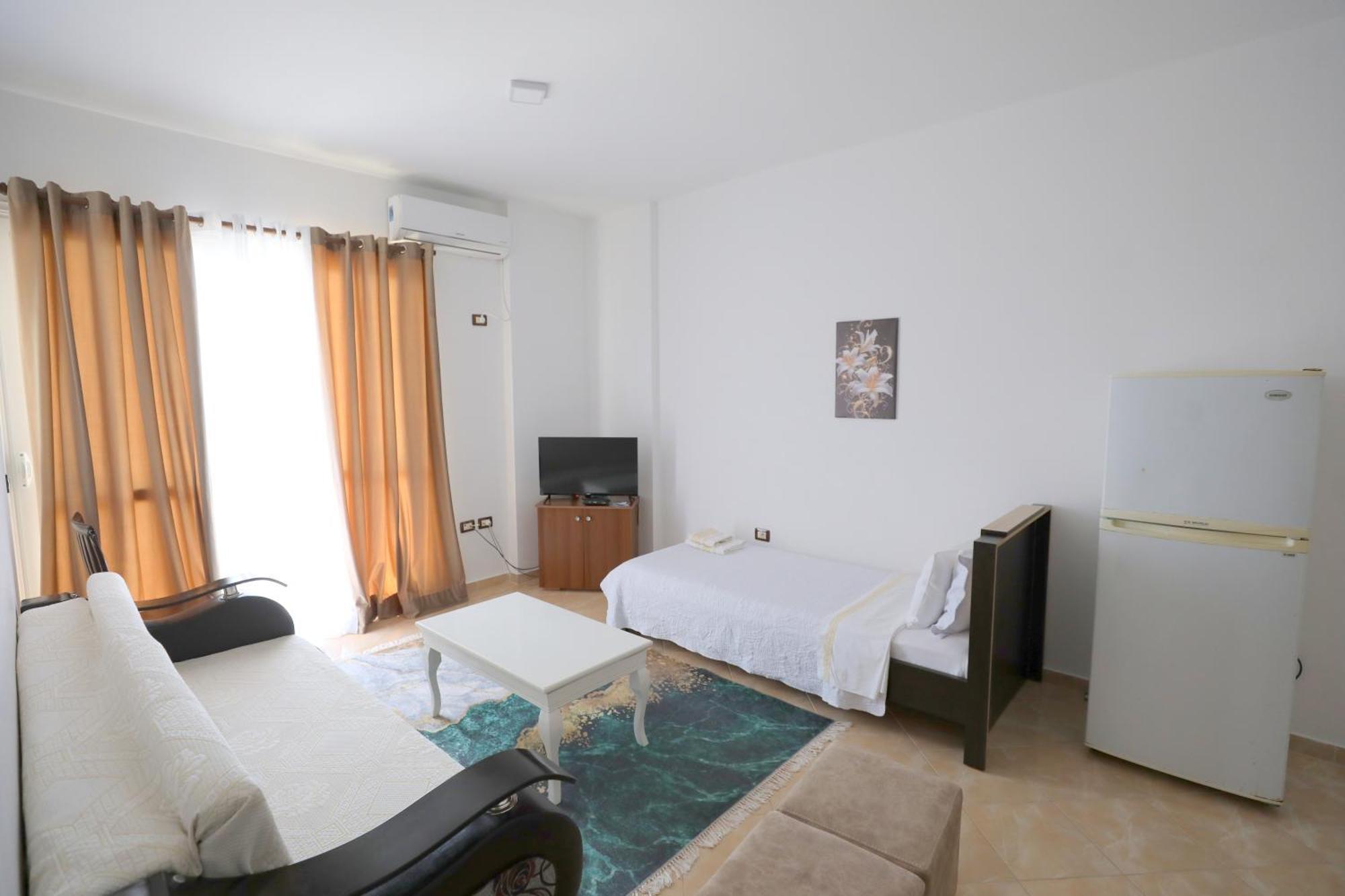 Blue Bay Apartments Саранда Экстерьер фото